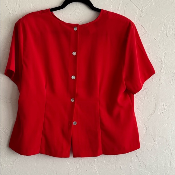 Willow Ridge Vintage Buttoned Top - Picture 4 of 6
